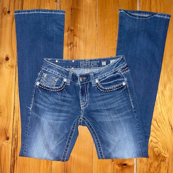 NWOT Miss Me Jeans - Picture 3 of 3